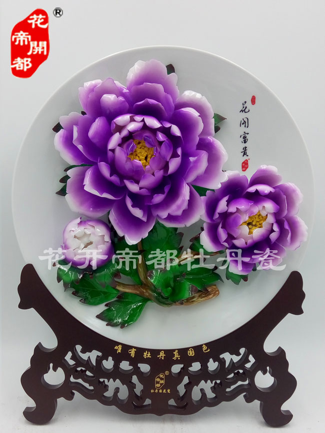 水月牡丹瓷復(fù)雜的制作工藝