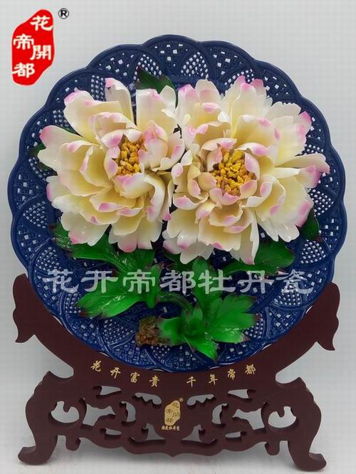 洛陽(yáng)牡丹瓷韻味體現(xiàn)在哪些方面